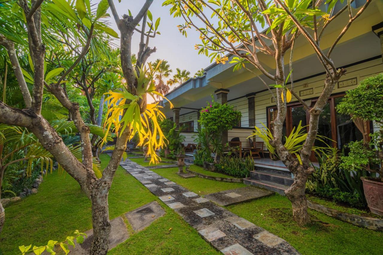 Lovina Pondok Wisata Sartaya 2 מראה חיצוני תמונה